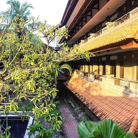 Hotel Puri Tanah Lot 庫塔 外观 照片