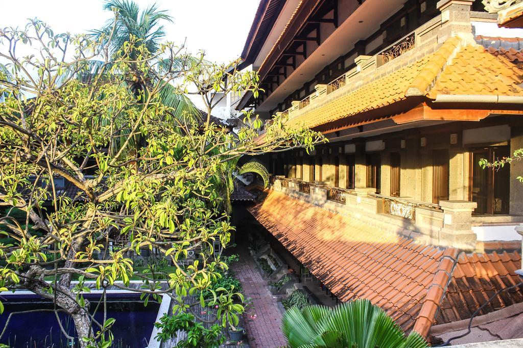 Hotel Puri Tanah Lot 庫塔 外观 照片