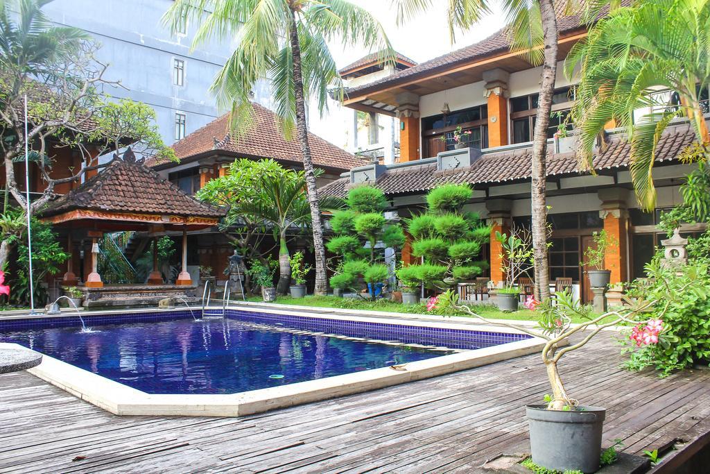 Hotel Puri Tanah Lot 庫塔 外观 照片