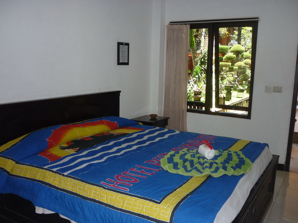 Hotel Puri Tanah Lot 庫塔 外观 照片