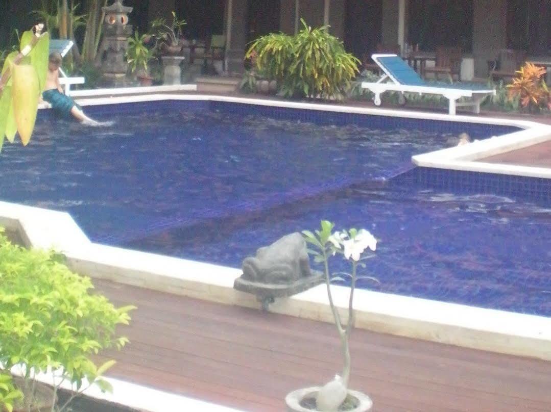 Hotel Puri Tanah Lot 庫塔 外观 照片