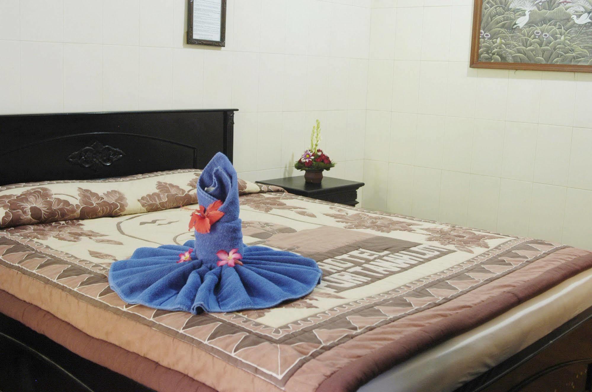 Hotel Puri Tanah Lot 庫塔 外观 照片